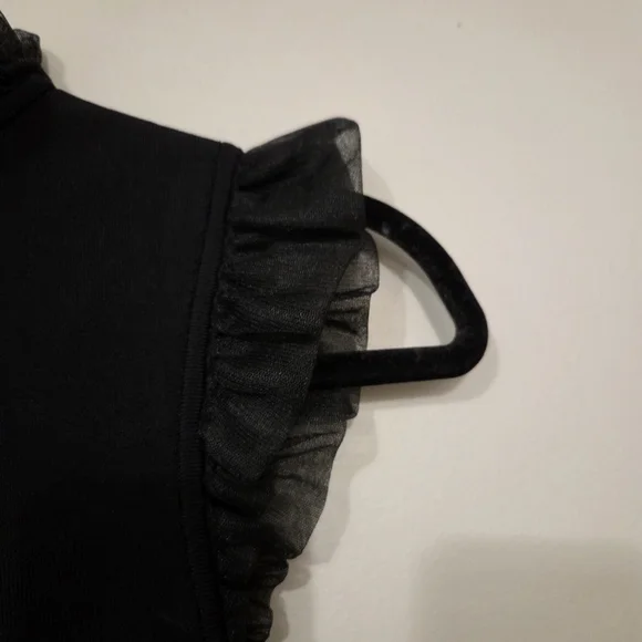 Alice + Olivia Women's Kerrie Ruffled Open Back Luxury Tank. Size XS - Picture 8 of 12